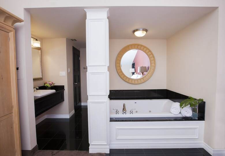 Old Stone Inn Boutique Hotel