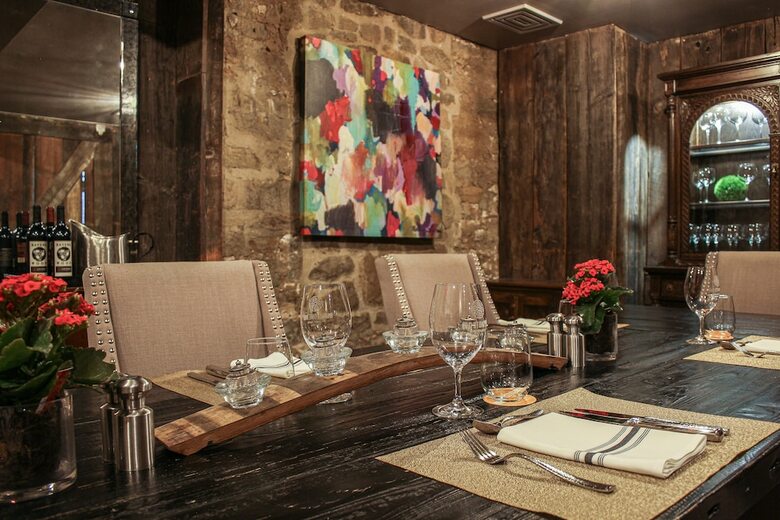 Old Stone Inn Boutique Hotel