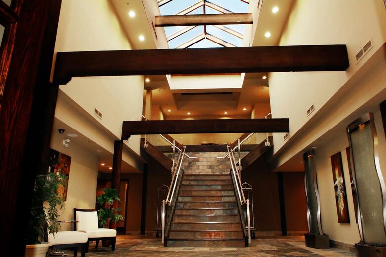 Hotel Sterling Inn & Spa
