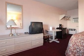 Hotel Niagara Lodge & Suites