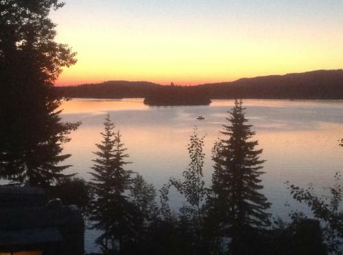Lodge Cottonwood Bay Resort