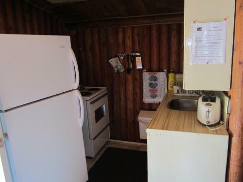 Seawood Bed & Breakfast & Cabins