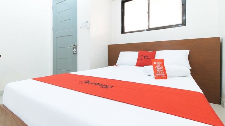 Hotel Reddoorz Near Pasay Taft