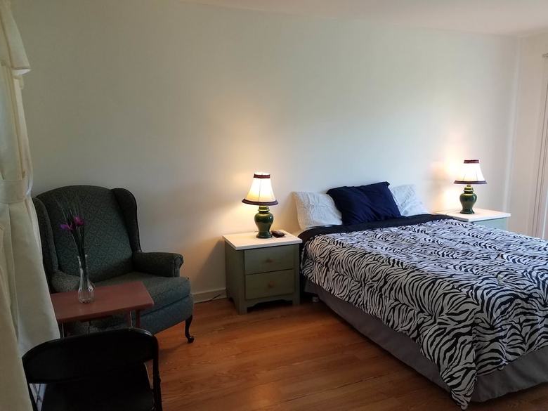Becket Motel