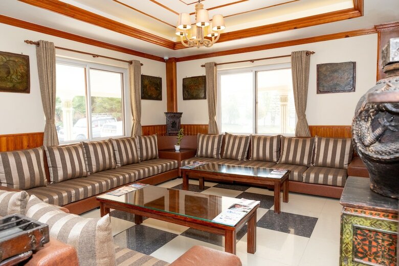 Hotel Mukhum International