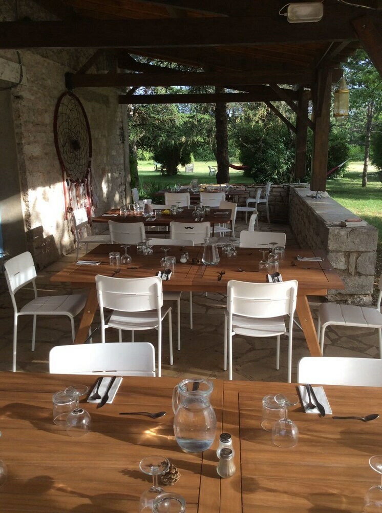 Hotel La Roane Yoga & Creativity Center