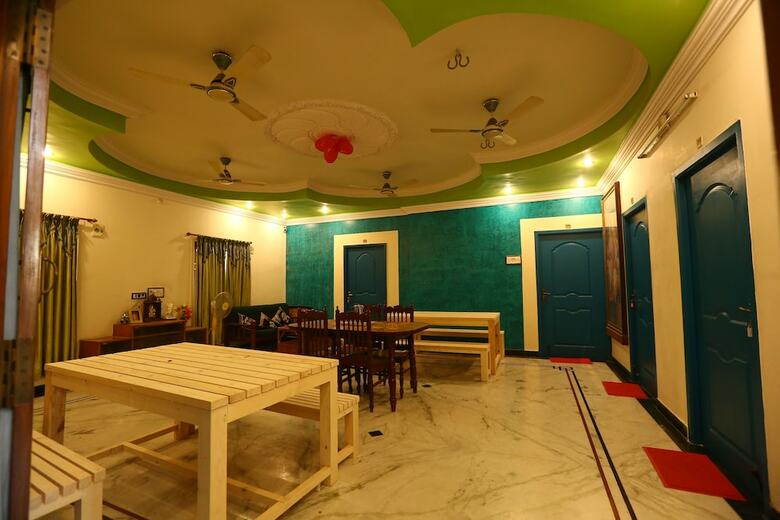 Hotel Zingle Stay Airport