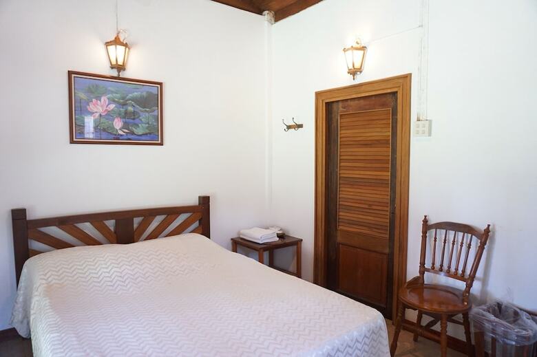 Hotel Donsak Orchid Resort