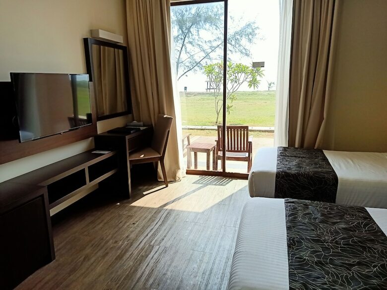 Hotel Lanjut Beach & Golf Resort