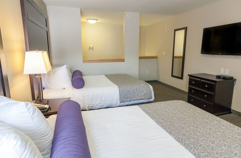 Hotel The Kanata By Bcminns Blairmore