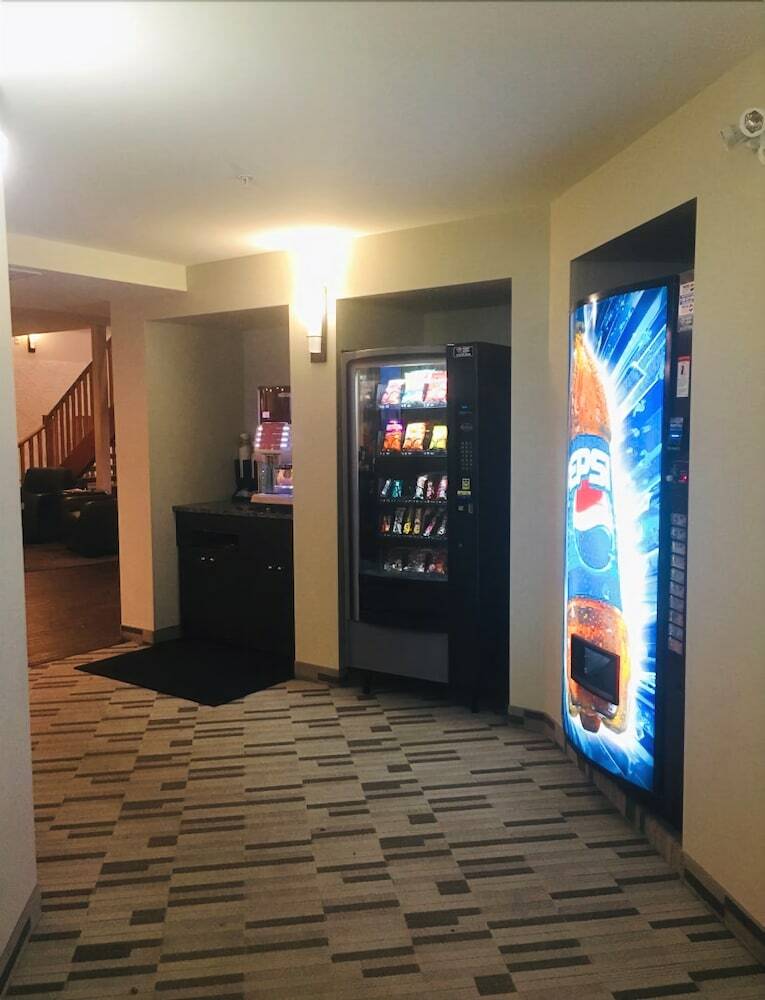Hotel The Kanata By Bcminns Blairmore