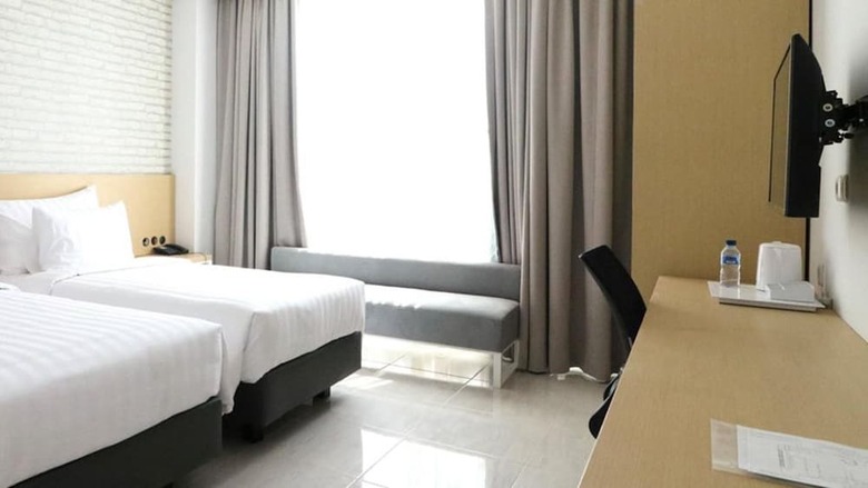 Palm Park Hotel Surabaya