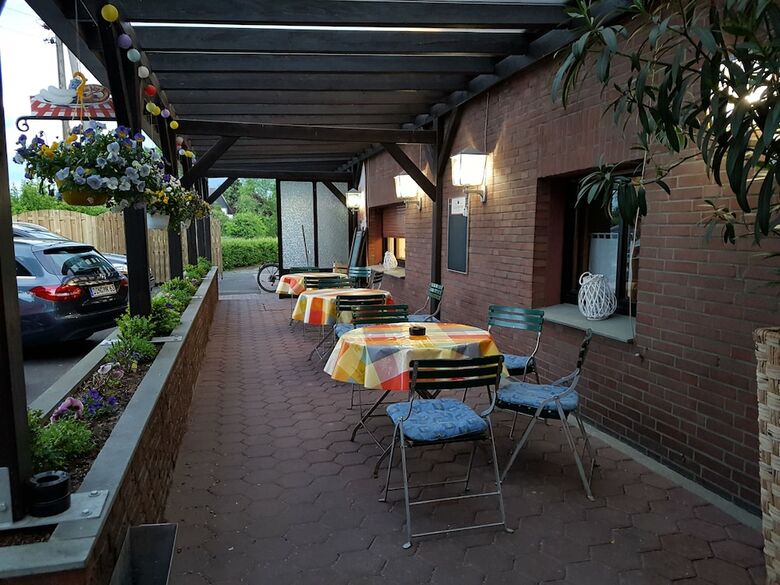 Hotel Landgasthof Sch�nzer