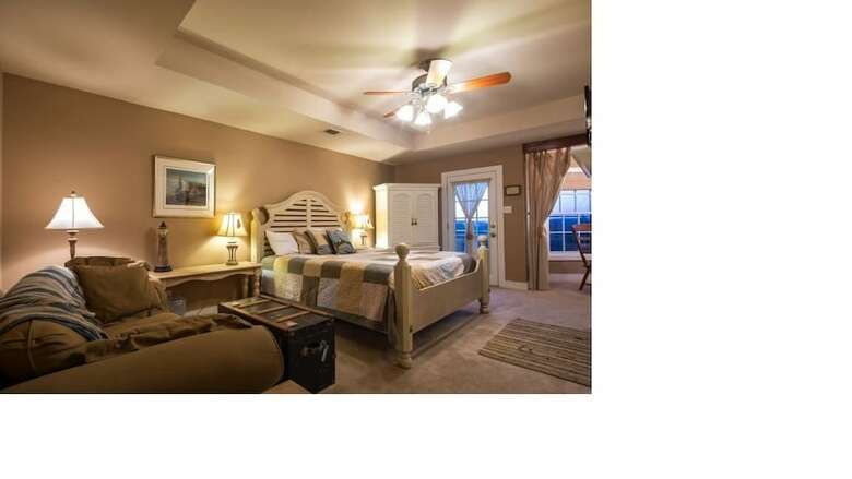 Bed & Breakfast Equinox Inn At Biscuit Hill