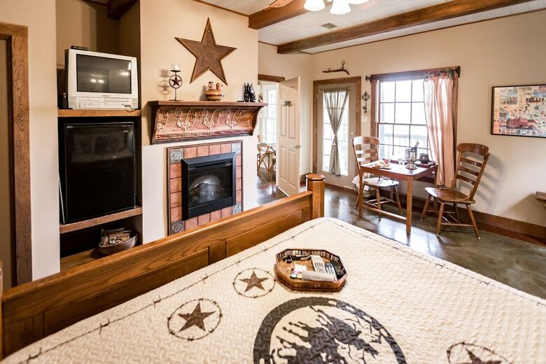 Bed & Breakfast Equinox Inn At Biscuit Hill