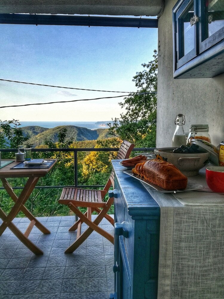 Hotel Berzuaia