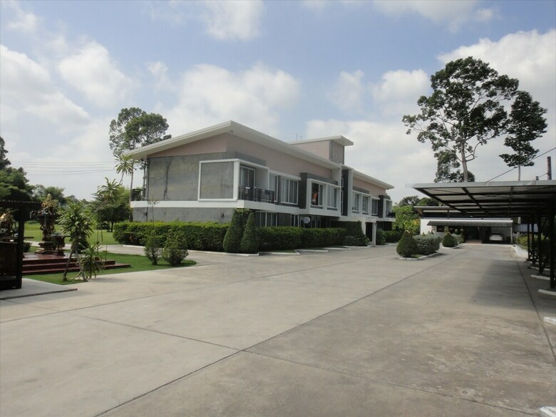 Hotel Loft Village Nakhon Nayok