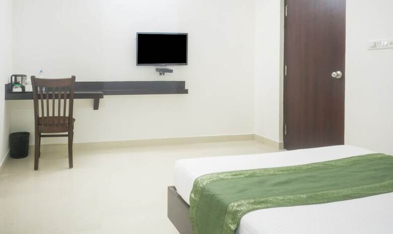 Hotel Treebo Raj Avenue