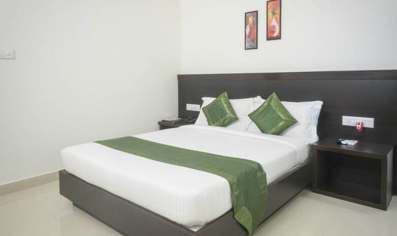 Hotel Treebo Raj Avenue