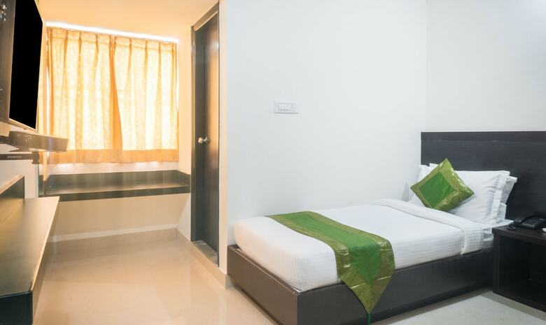 Hotel Treebo Raj Avenue