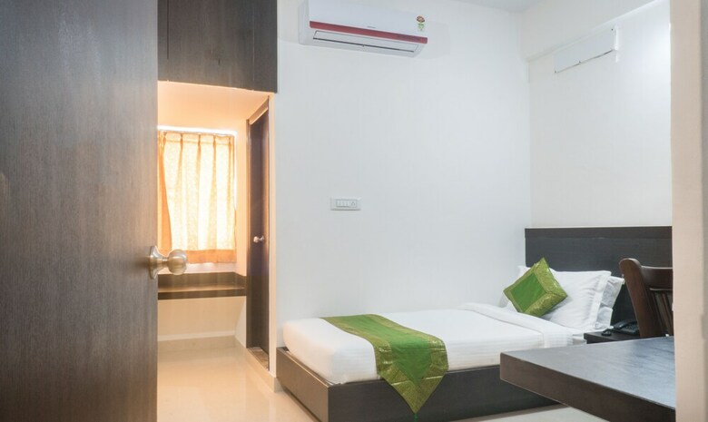 Hotel Treebo Raj Avenue
