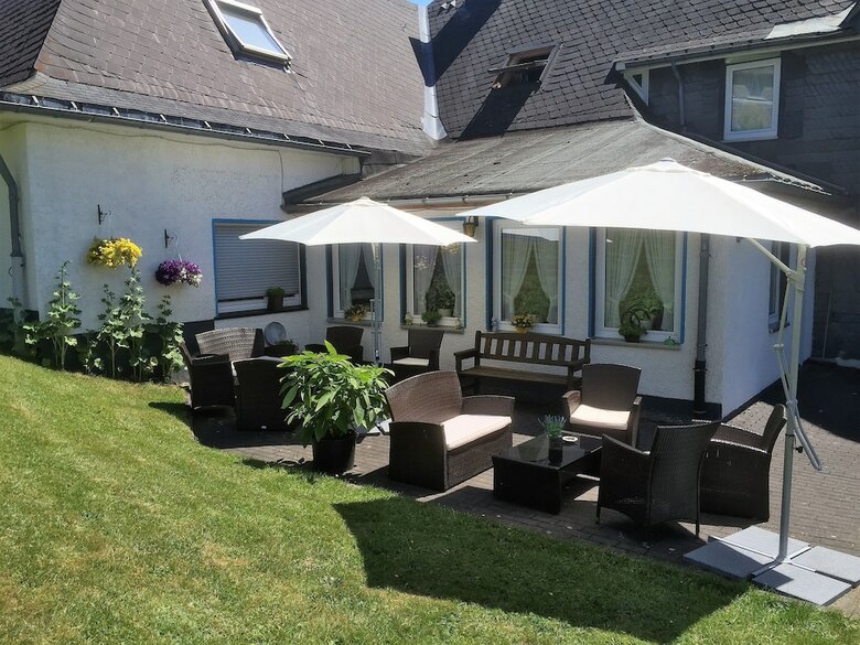 B&B Am Knittenberg - Near Skiliftkarussell Winterberg