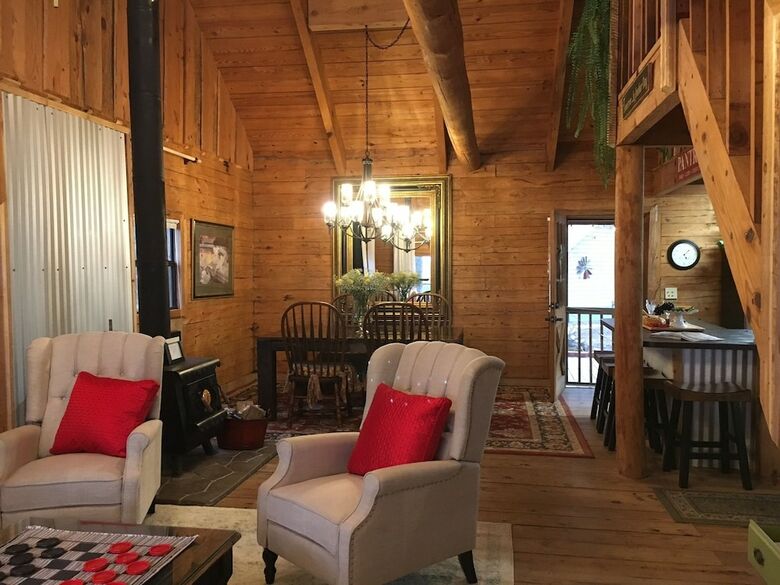 Cora's Cabins