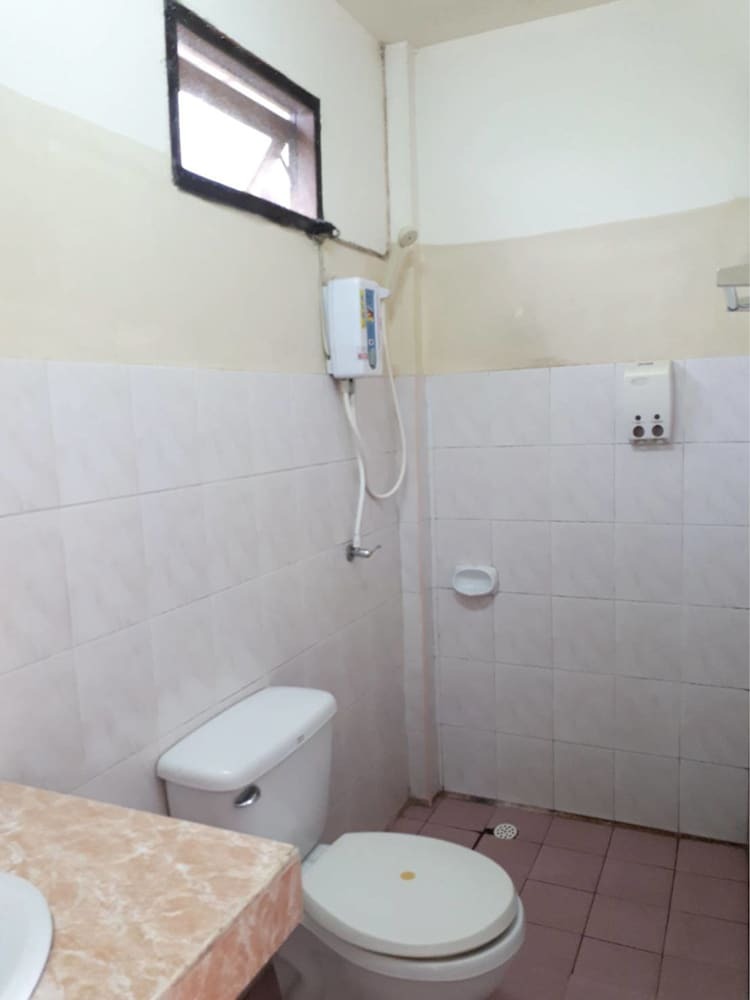 Chinda Resort Hotel