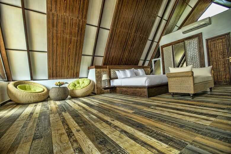 Hotel Liyya Water Villas