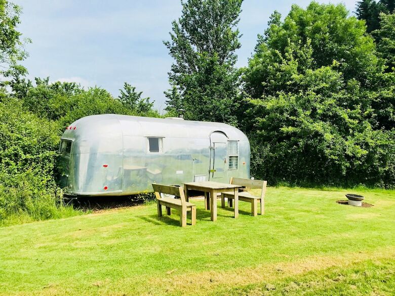 Cabana Cotswolds Camping At Holycombe