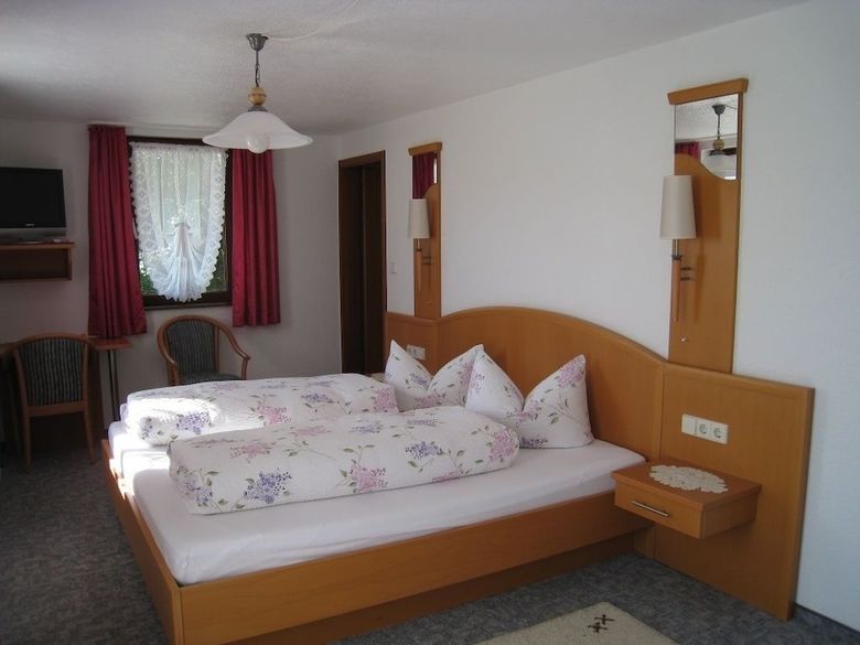 Gasthaus Pension Donish�usle