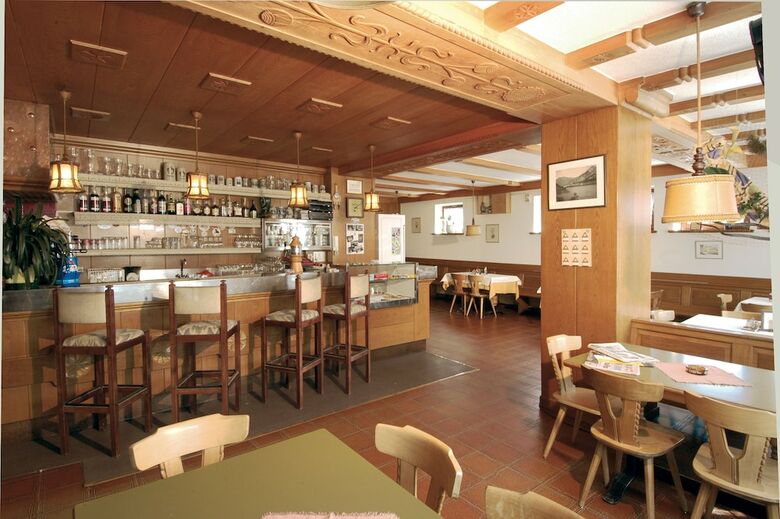 Hostal Hotel Restaurant Alpenrose