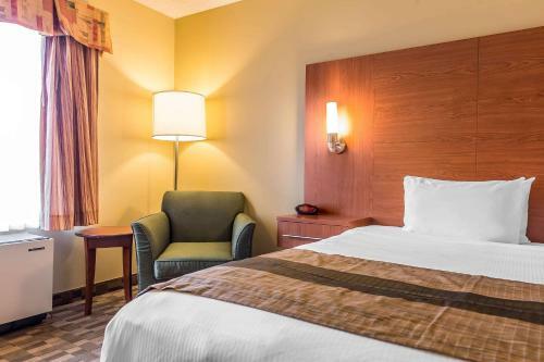 Hotel Quality Inn & Suites Hawkesbury