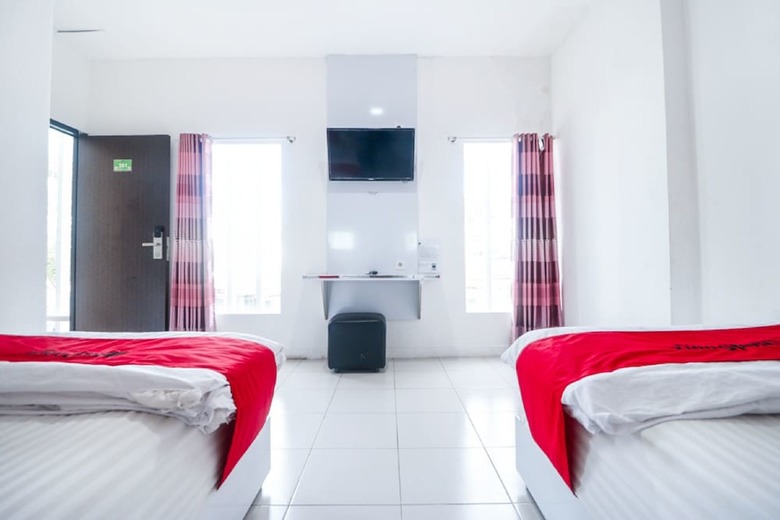 Hotel Reddoorz Near Terminal Batu Ampar