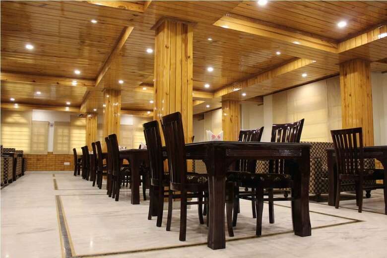 Hotel Atul Regency