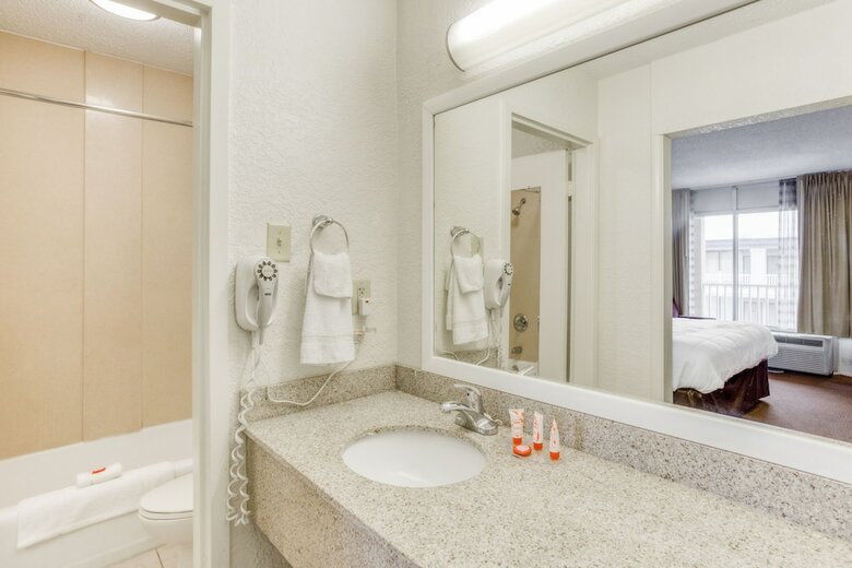 Hotel Oyo Townhouse Owensboro West