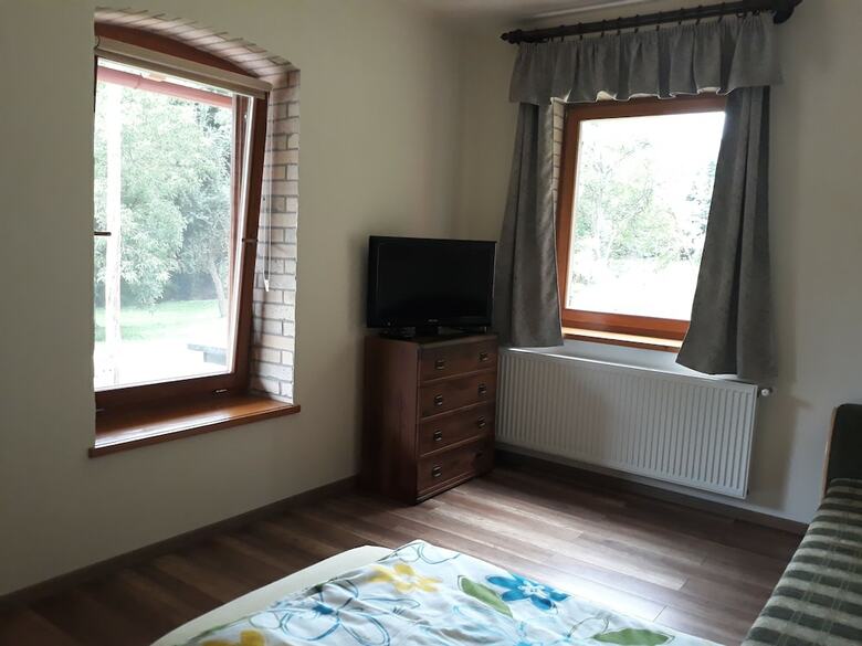 Hotel V�r�s-cser Vend�gh�z