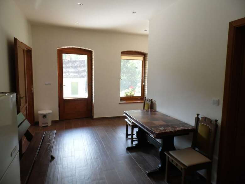 Hotel V�r�s-cser Vend�gh�z