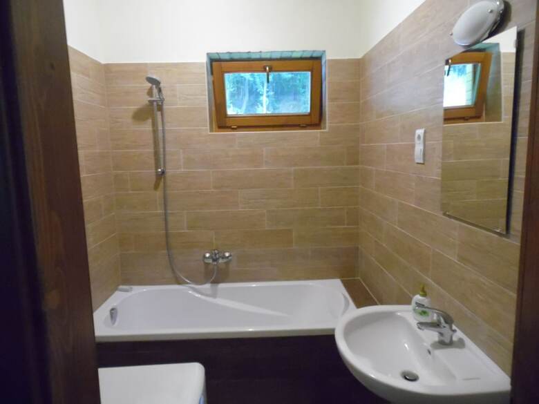Hotel V�r�s-cser Vend�gh�z