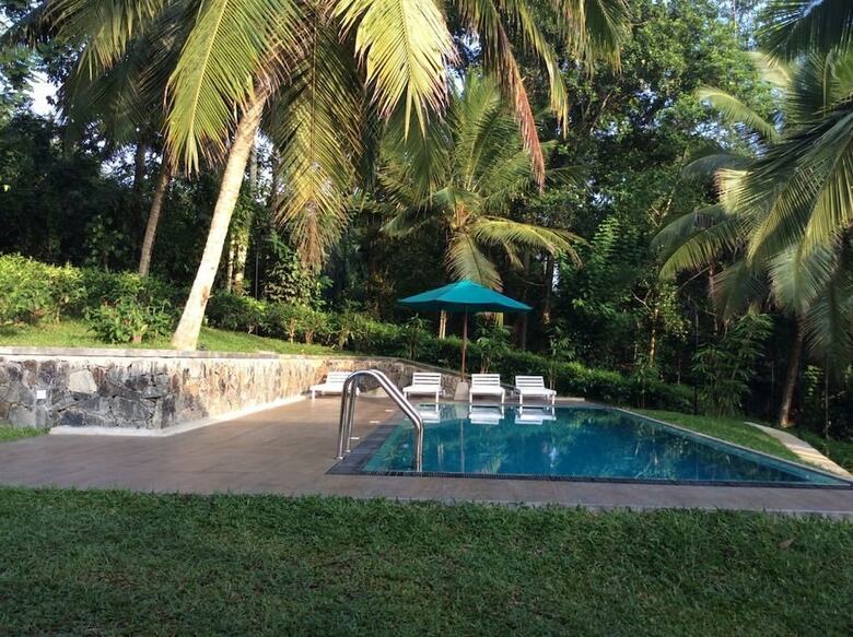 Thompson Manor - A Luxury Villa In Galle