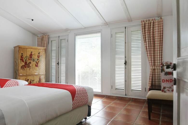 Oyo 156 Wirasamala Villa