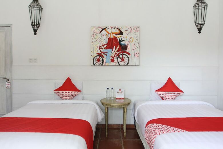 Oyo 156 Wirasamala Villa