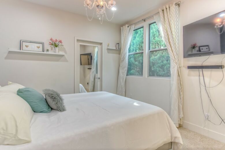 Applewood - Silver Lake 2bd Hollywood