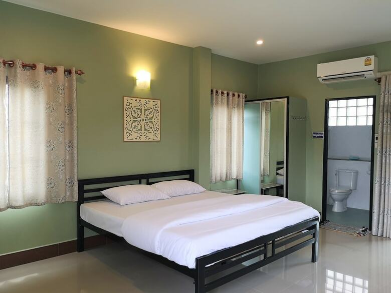 Huaisai Hotel