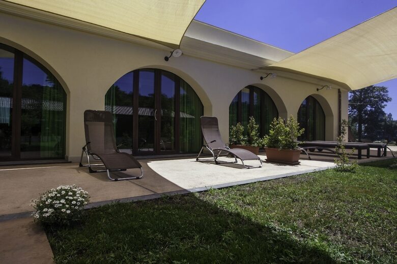 Agroturismo Tenuta Santa Tecla