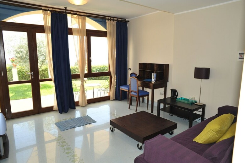 Agroturismo Tenuta Santa Tecla