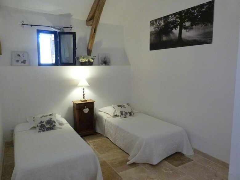 Hotel Chambres D'h�tes Le Plassalou