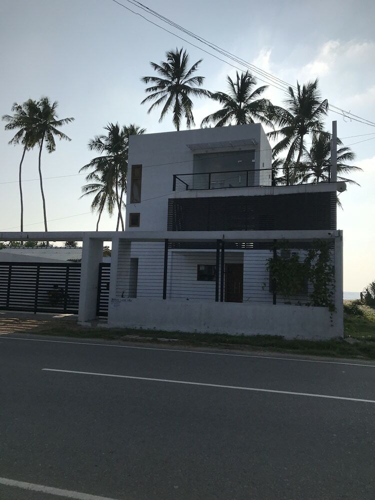 White Sand Villa Hikkaduwa