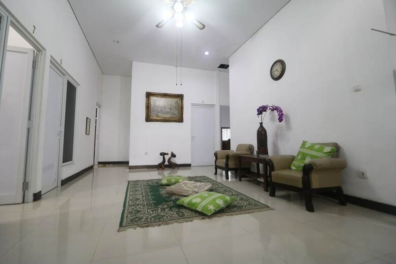 Hotel Reddoorz Near Lampung Walk