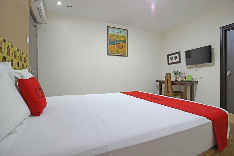 Hotel Reddoorz Near Uns Solo